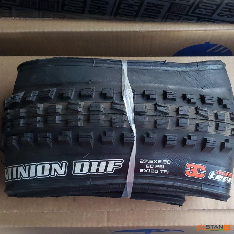 Tire Maxxis Minion DHF and DHR II 3C Tubeless Tire Folding PAIR White Maxxis Logo